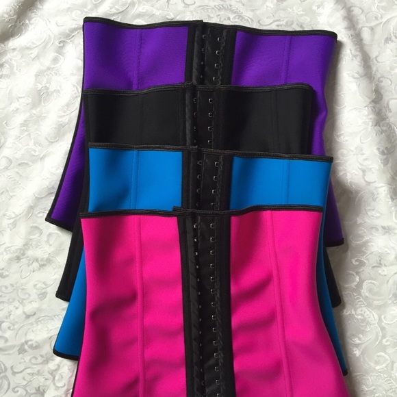 Purple waist trainer/shaper hook latch - Picture 5 of 9